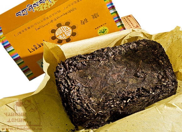 Черный Тибетский чай (Кан Чжуань Ча) 康砖茶 500 гр