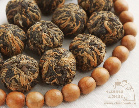 Красный связанный чай с розой и каркаде 
红茶姹紫嫣红 25 гр